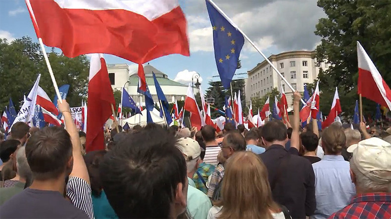 Manifestations à Varsovie contre les réformes du système judiciaire (PHOTOS, VIDEO)