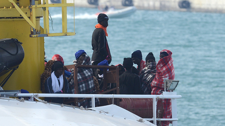 «Nous sommes envahis !» : en Sicile, un maire refuse l'installation de migrants sur sa commune