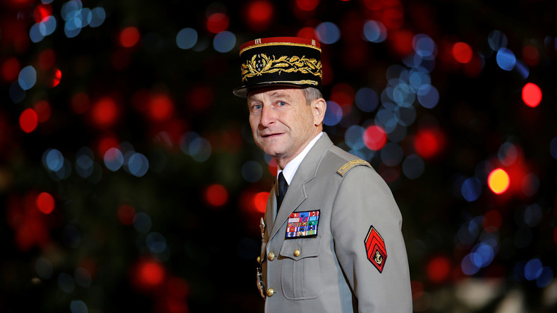 «Faute irresponsable» : la classe politique fustige Macron après la démission du général de Villiers