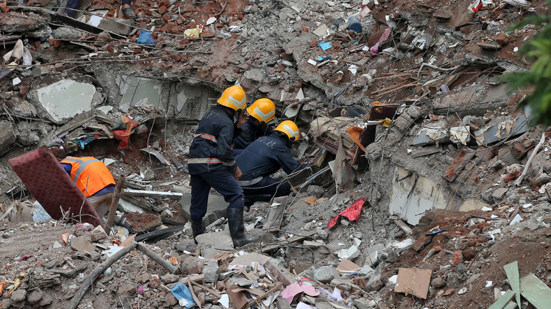 Inde : effondrement d'un immeuble à Bombay, le bilan passe à 17 morts (VIDEO)