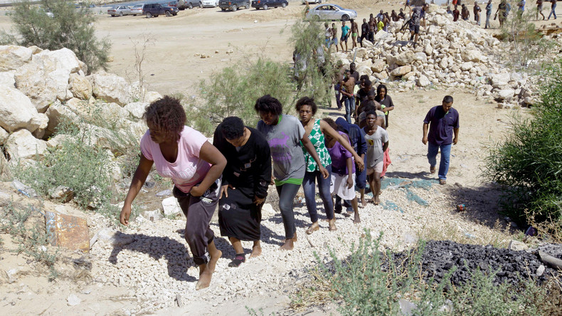 «On va aller chercher les réfugiés» : Macron annonce la création de hotspots pour migrants en Libye