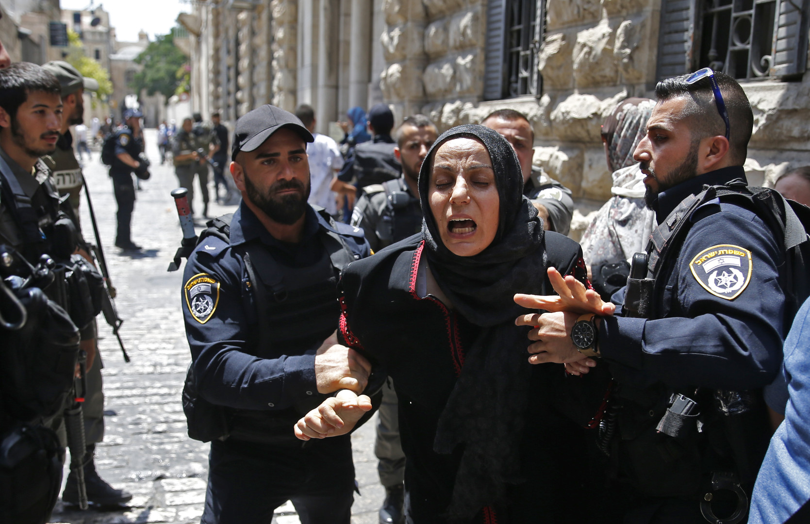 Мусульмане в израиле. Арабы в Израиле. Разгон демонстрантов в Израиле.