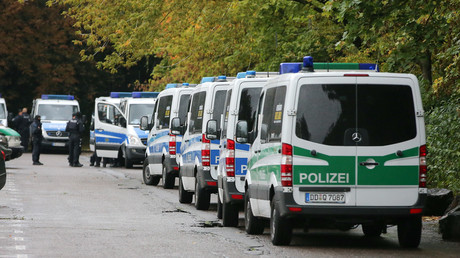 Fourgons de police allemands (illustration)