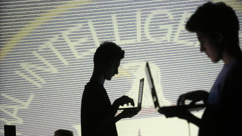 WikiLeaks révèle un projet de la CIA pour prendre le contrôle de webcams ou de micros à distance