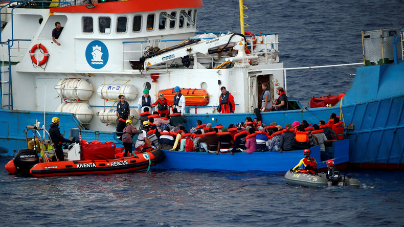 L'Italie durcit le ton à l'égard des ONG secourant des migrants