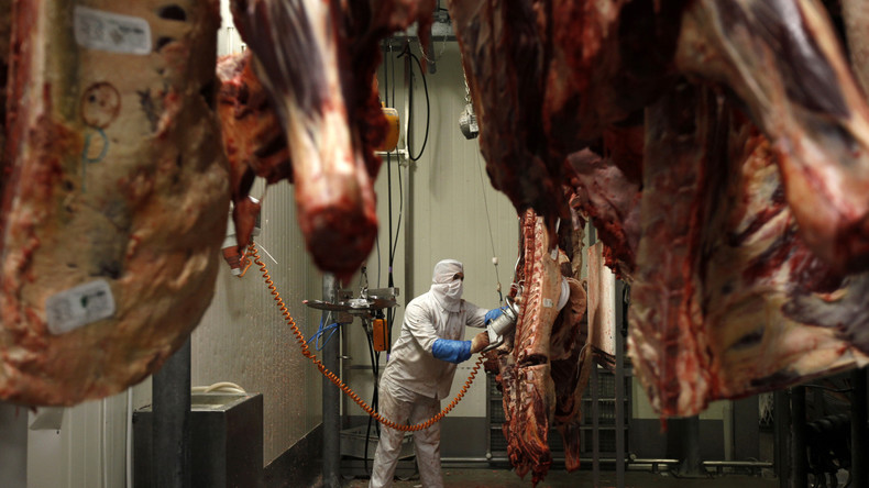 «Un bain de sang» : des bouchers halal non qualifiés condamnés pour cruauté animale en Autriche