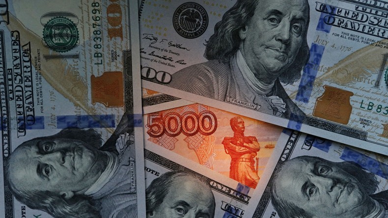Après les sanctions, la Russie cherche à réduire sa dépendance vis-à-vis du dollar