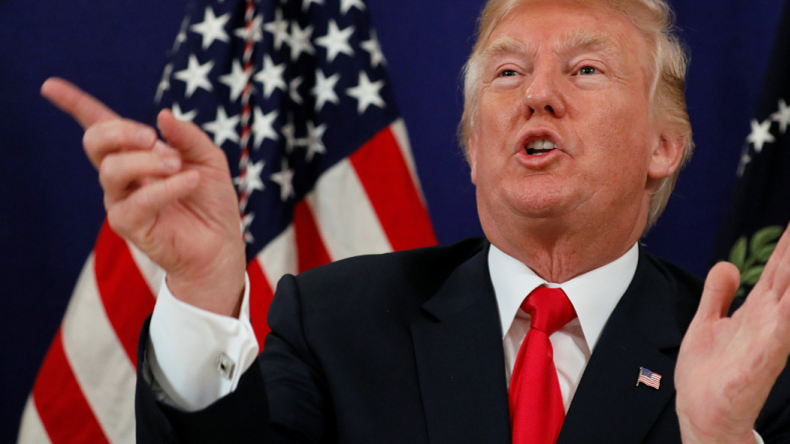 Donald Trump considère qu'interdire les transgenres «rend service» à l'armée