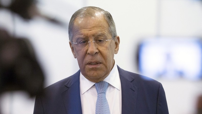 Sergueï Lavrov s’exprime sur la politique étrangère de la Russie devant de jeunes politologues
