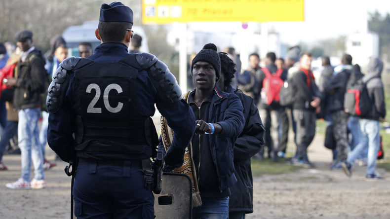 De plus en plus de CRS se font porter pâles pour protester contre l'imposition de leurs indemnités