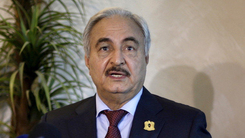 «Mes soldats sont prêts» : le maréchal Haftar demande à l'UE de l'argent pour bloquer les migrants