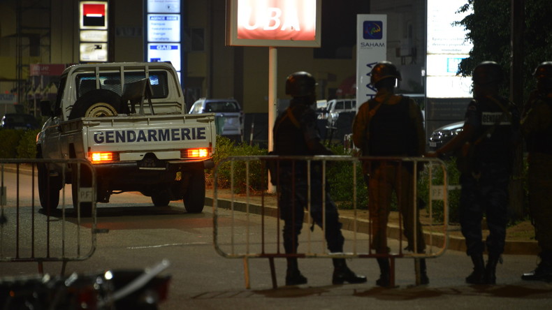 18 morts dans une attaque terroriste visant un restaurant de Ouagadougou, deux assaillants abattus