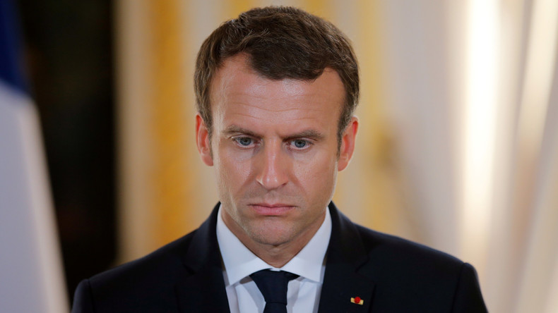Macron porte plainte contre un paparazzi, celui-ci accuse l'Elysée de menaces