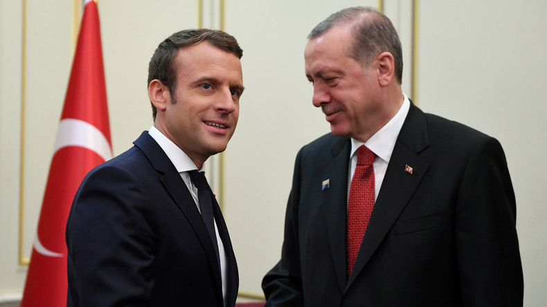 Un journaliste français détenu en Turquie, Macron exprime à Erdogan sa «préoccupation»