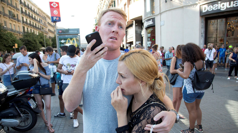 Barcelone sous le choc après un attentat sanglant revendiqué par Daesh