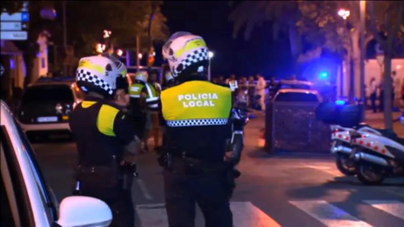 Attentats en Catalogne : la police espagnole signale un véhicule blanc de type Kangoo à la France