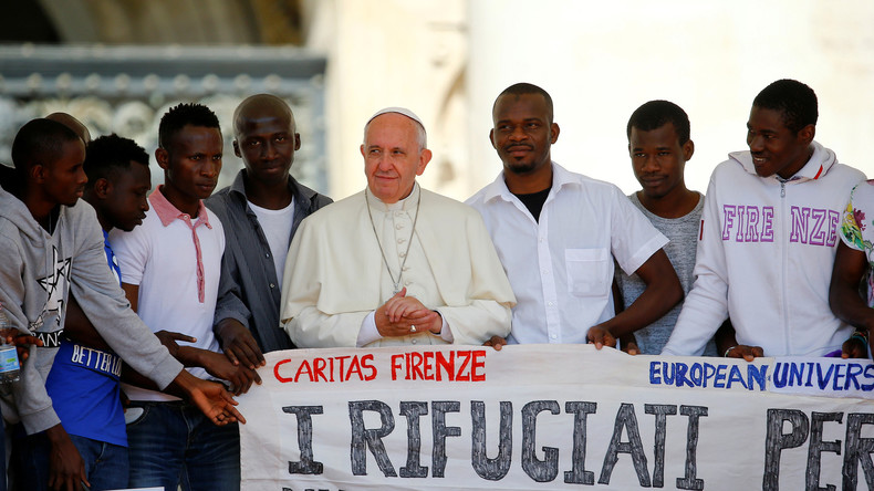 Le pape François en faveur du regroupement familial sans conditions