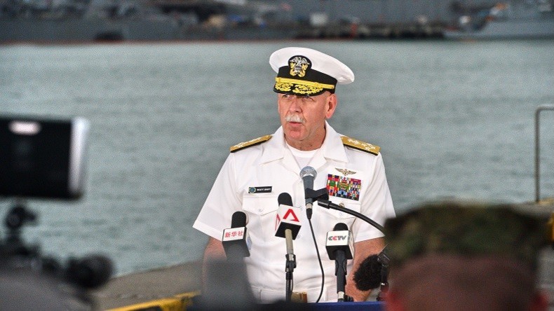 Le commandant de la 7e flotte de l'US Navy démis après la collision meurtrière d'un destroyer