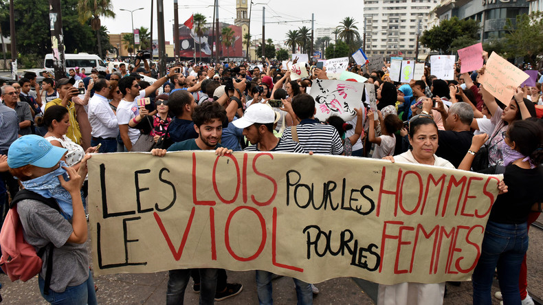 Sit-in contre les violences sexuelles au Maroc après la diffusion de la vidéo d'un viol (IMAGES)