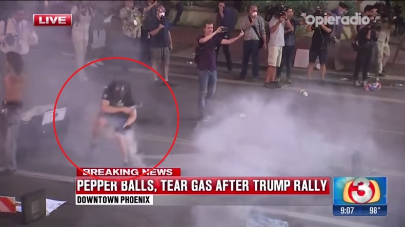 Etats-Unis : quand un manifestant reçoit un projectile dans les parties sensibles (VIDEO)
