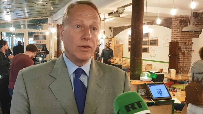 «La politique migratoire de Macron est un désastre», dénonce le maire du XVe arrondissement de Paris