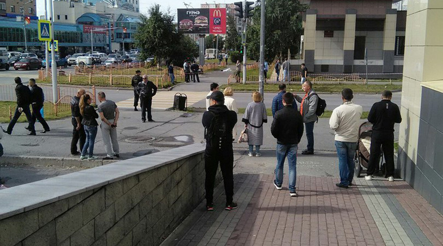 Attaque au couteau dans la ville russe de Sourgout : plusieurs blessés, Daesh revendique l'attaque