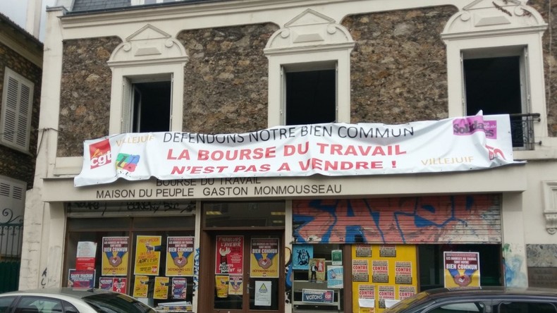 Villejuif : des syndicalistes ont occupé la mairie pour dénoncer la vente de la Bourse du travail
