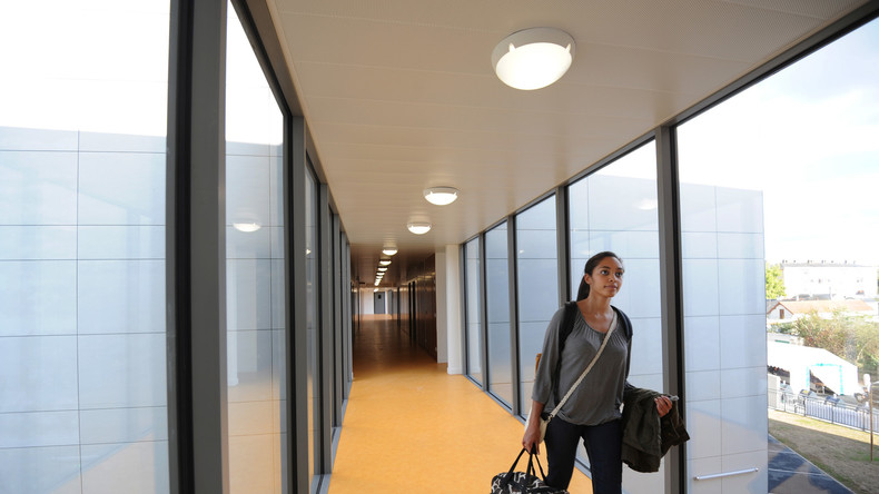 Une résidence universitaire installe des capteurs sur les lits des étudiants, sans les prévenir