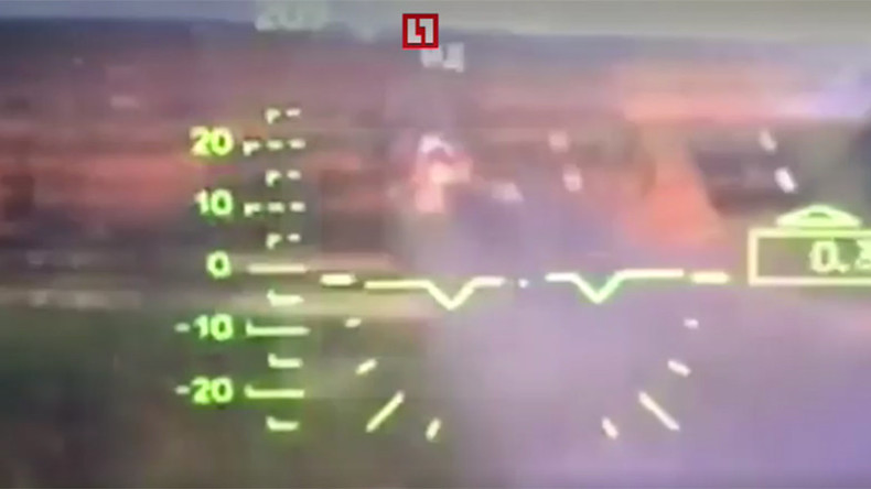 L’attaque effectuée accidentellement par un hélicoptère russe filmée depuis le cockpit (VIDEO)