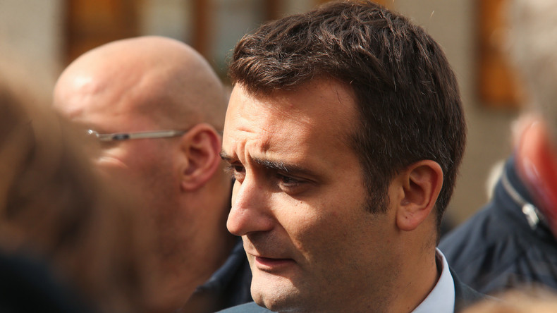 Marine Le Pen maintient Florian Philippot vice-président du FN, mais lui retire des responsabilités