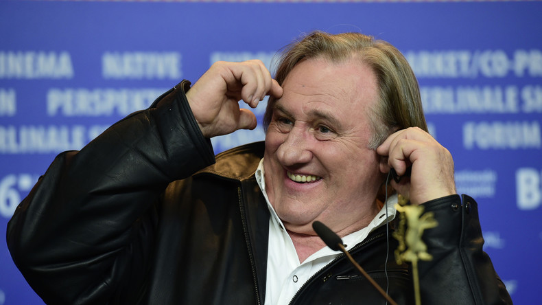 Depardieu assure que Poutine lui a accordé la citoyenneté russe «pour faire mal au cul de Hollande»