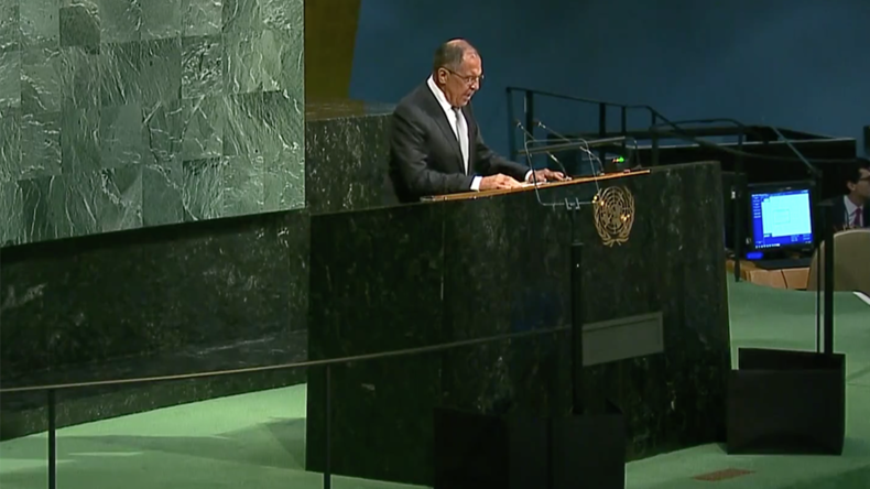 A l'ONU, Sergueï Lavrov accuse la coalition menée par Washington d'épargner le Front al-Nosra