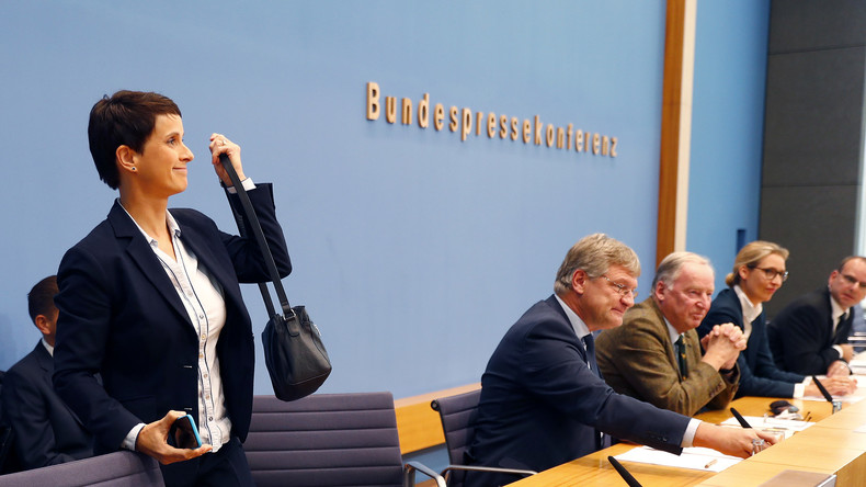 Frauke Petry annonce son refus de siéger avec l'AfD au Bundestag