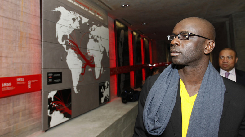 Genou à terre en Suède, Lilian Thuram s'invite dans la lutte des athlètes américains contre Trump