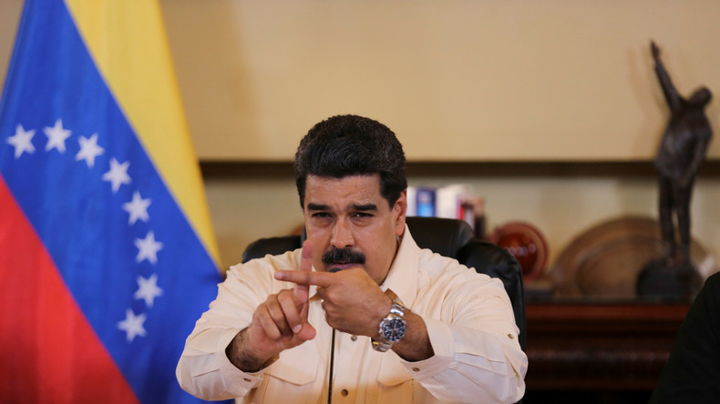 «Qui est le dictateur ?» : Nicolas Maduro torpille Mariano Rajoy pour la répression en Catalogne