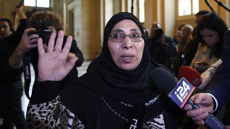 «Tas de merde» : les insultes fusent à l'ouverture du procès du frère de Mohammed Merah (VIDEOS)