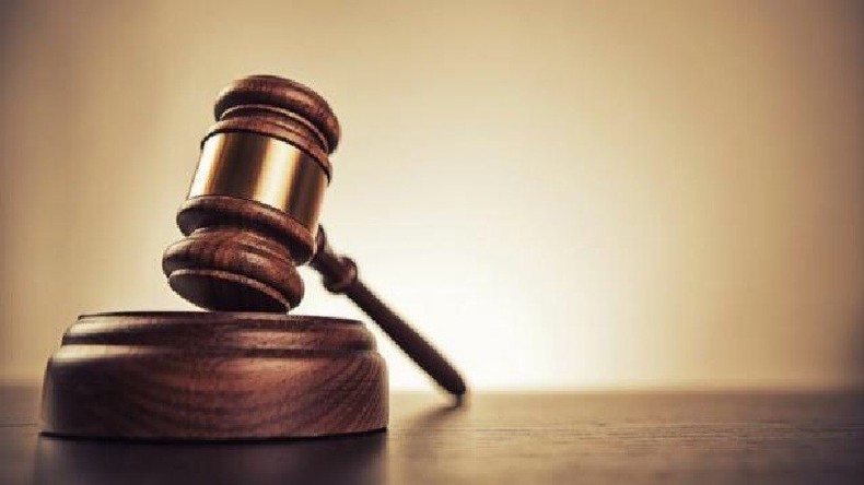 Etats-Unis : un homme obtient la garde de l'enfant né de son viol d'une jeune fille de 12 ans