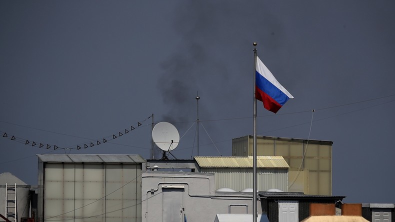 Le drapeau du consulat de Russie à San Francisco a été décroché (VIDEO)