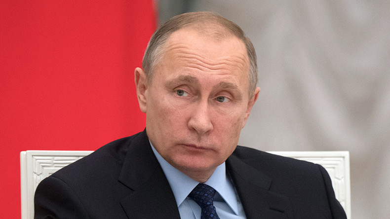 Poutine signe le décret mettant en place les sanctions décidées par l'ONU contre la Corée du Nord
