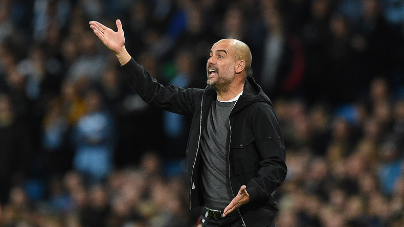 Guardiola rend hommage aux leaders catalans arrêtés, 200 000 personnes défilent à Barcelone