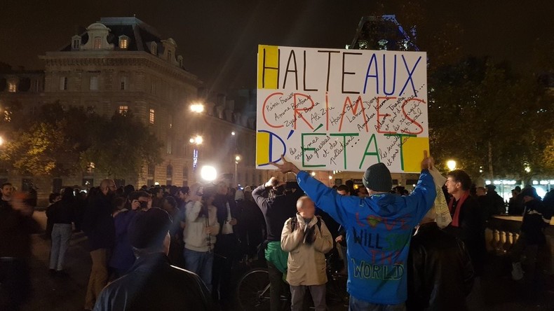 «Ni oubli ni pardon» : trois ans après sa mort, manifestation à Paris en mémoire de Rémi Fraisse