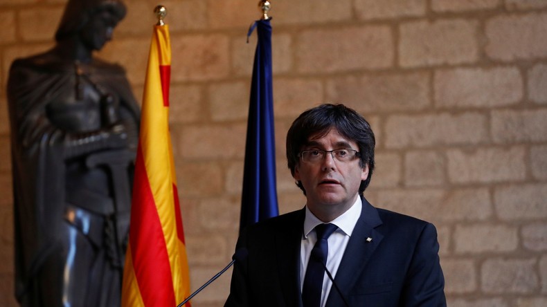 Puigdemont appelle «à s'opposer démocratiquement» à la mise sous tutelle de la Catalogne