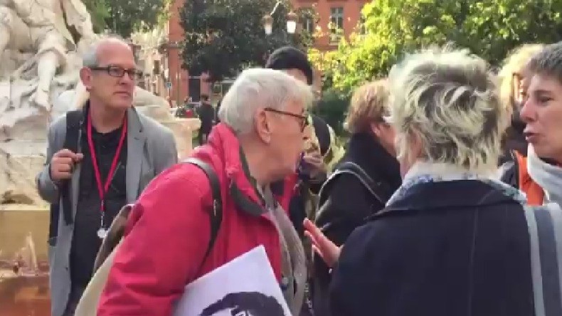 #MeToo : quand des militantes féministes se crêpent le chignon sur la prostitution (VIDEO)