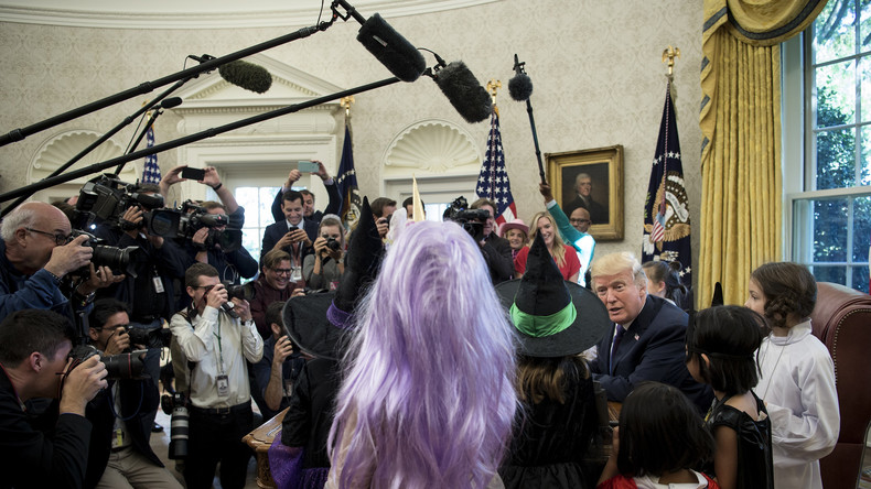 «Vous serez comme vos parents plus tard ?» Trump invite les enfants des journalistes pour Halloween