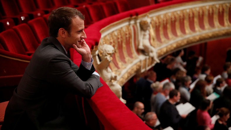 Macron répond à une jeune Britannique de 13 ans par un poème en anglais