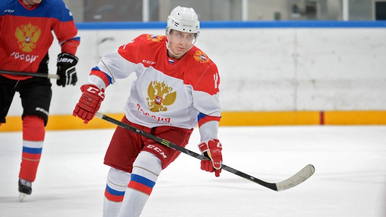 Avant la présidentielle, plusieurs vedettes du sport rejoignent la «Team Poutine»