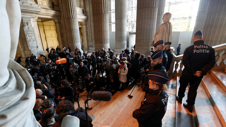 La justice belge repousse au 4 décembre l'examen du mandat d'arrêt contre Puigdemont