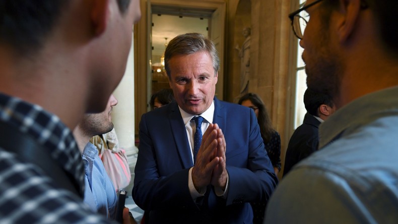 Nicolas Dupont-Aignan est «indigné» par «l'amende dérisoire» de HSBC et va proposer une loi