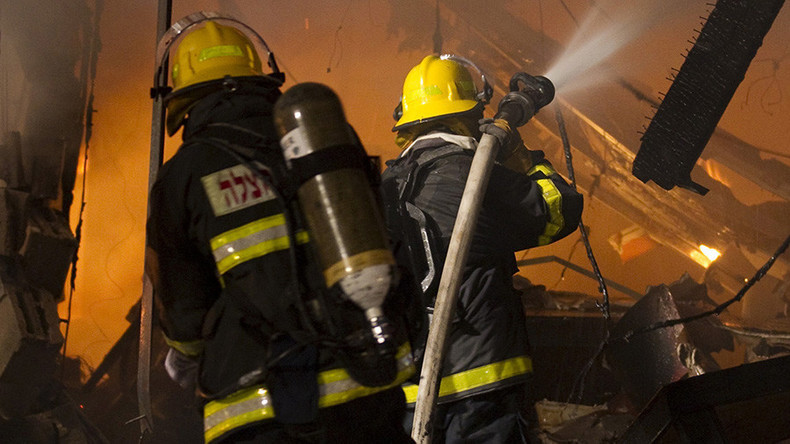 Violente explosion suivie d'un incendie dans le sud de Tel Aviv en Israël (VIDEO)