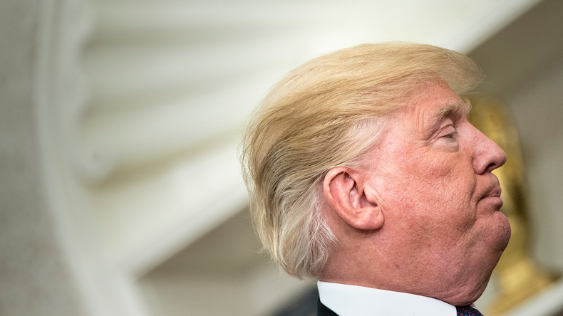 Trump reprend des vidéos d'une activiste anti-islam britannique, Londres monte au créneau